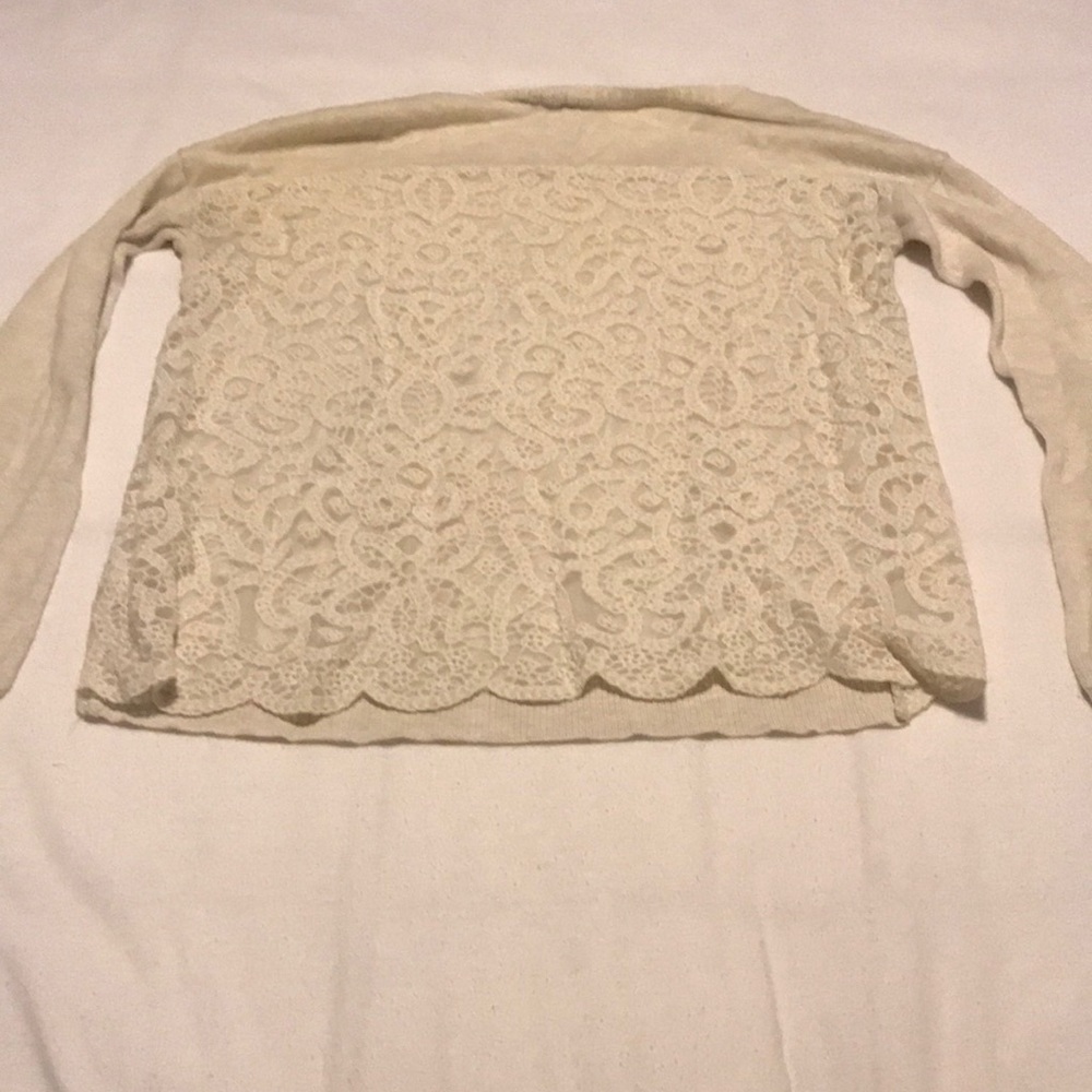American Eagle Long Sleeve With Patterned Back! - image 2